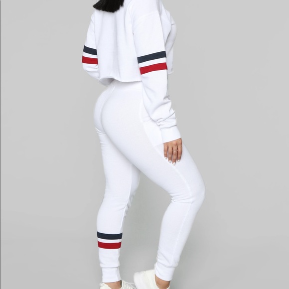 !Sold!❌New Fashion Nova White Jogger Outfit - Picture 7 of 8